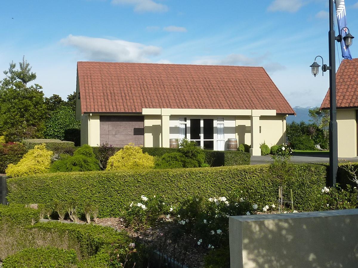 A Touch Of Tuscany At Hillsborough New Plymouth Extérieur photo